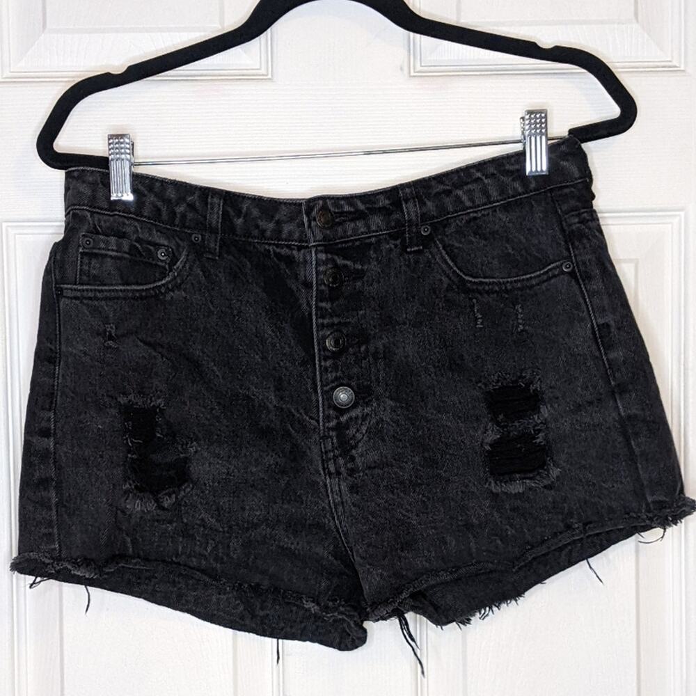 Forever 21 Black Distressed Four Button Closure Denim Shorts Size 29